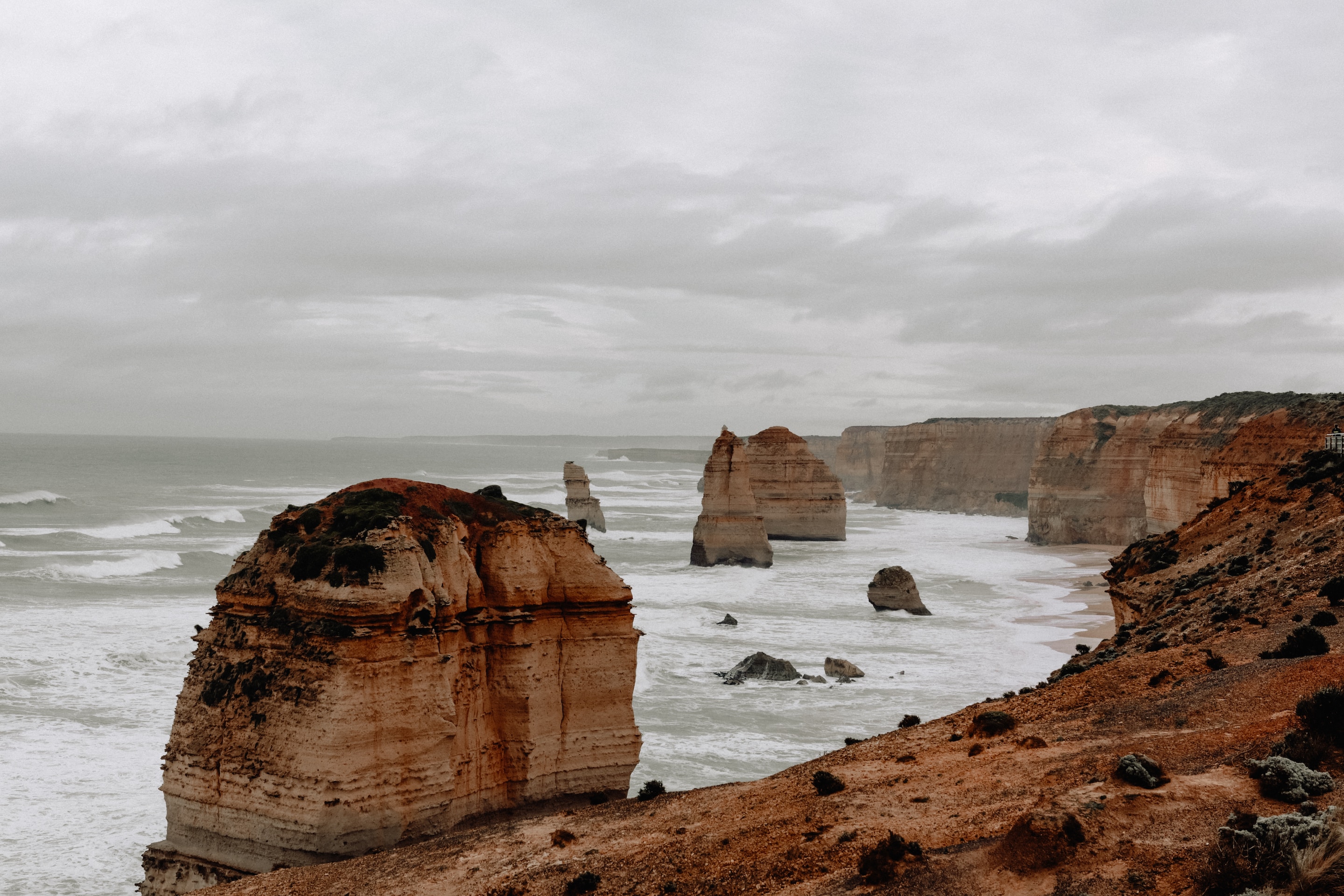 Is it better to stay at Apollo Bay or Port Campbell? Port Campbell